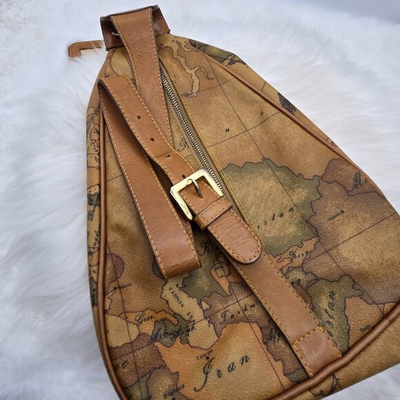 Alviero Geo Classic One-Shoulder Backpack - Picture 8 of 8